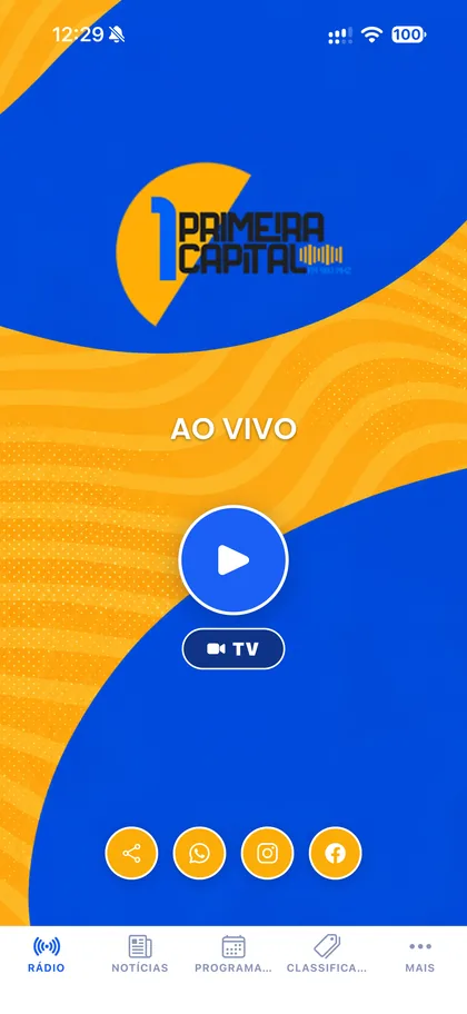 Tela principal do app da Primeira Capital FM